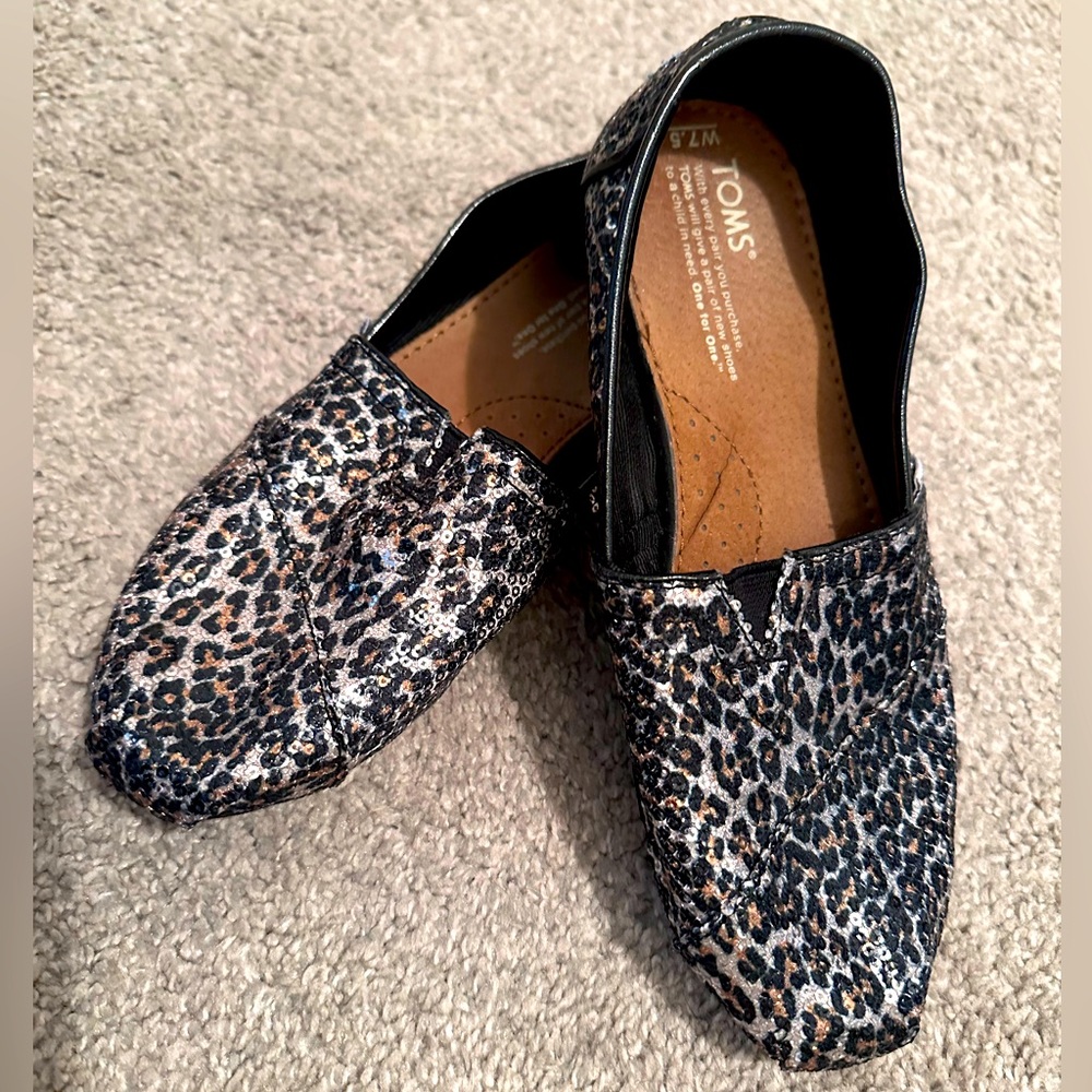TOMS Sequined Leopard Print Shoes - US Women’s Size 7.5